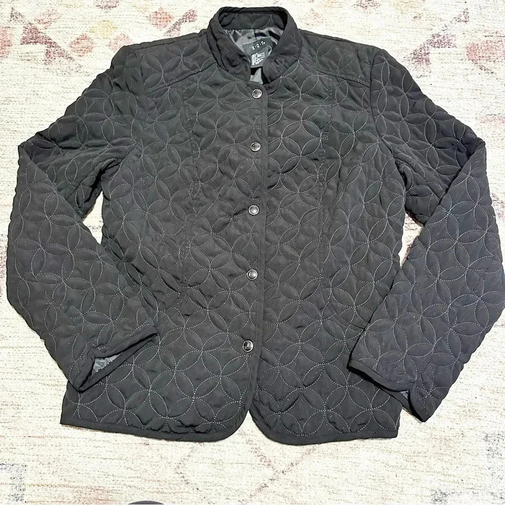 Black quilted button-up light weight  jacket size small - Picture 8 of 9